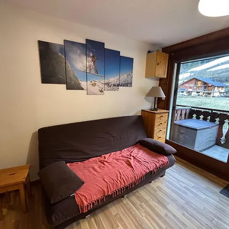 Apartment Confortable Pres Des Pistes Avec Balcon Et Parking - Fr-1-693-128 *