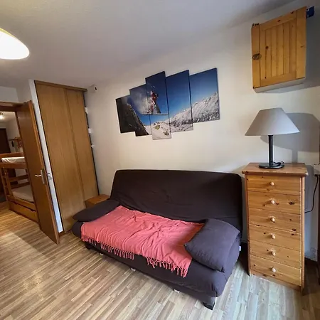 Confortable Pres Des Pistes Avec Balcon Et Parking - Fr-1-693-128 Apartment